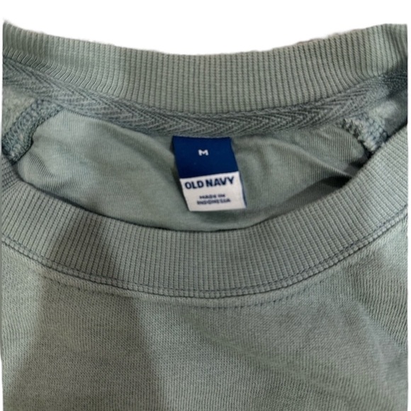 Old Navy Oversized Crewneck - Picture 3 of 6